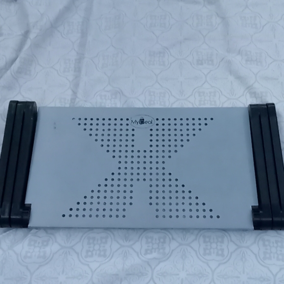 Art easel - Picture 1 of 3